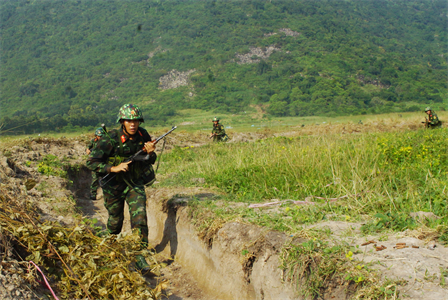Sơ kết 5 năm thực hiện Nghị định 21: Xây dựng thế trận phòng thủ Quân khu ngày càng vững chắc
