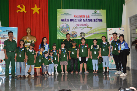 Huyện Châu Thành, tỉnh Tây Ninh tổ chức chương trình “Trải nghiệm quân ngũ”