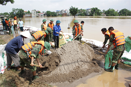 Công tác tìm kiếm cứu nạn xảy ra lũ lụt lớn bất ngờ sẽ được triển khai theo nguyên tắc nào để không bị bất ngờ?