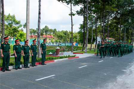 Trung tướng Nguyễn Trường Thắng, Tư lệnh Quân khu 7 kiểm tra Trường Quân sự Quân khu