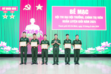 Sư đoàn 9 bế mạc Hội thi đại đội trưởng, chính trị viên huấn luyện giỏi