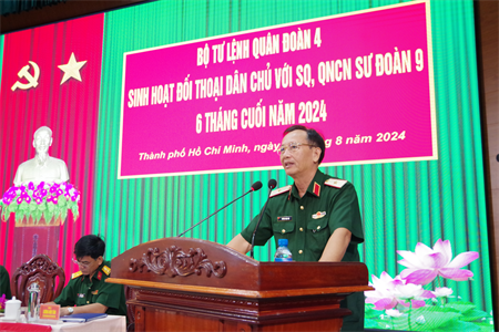 Bộ Tư lệnh Quân đoàn 4 đối thoại dân chủ với sĩ quan, quân nhân chuyên nghiệp Sư đoàn 9