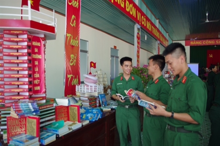Sư đoàn 5 tổ chức ngày hội sách