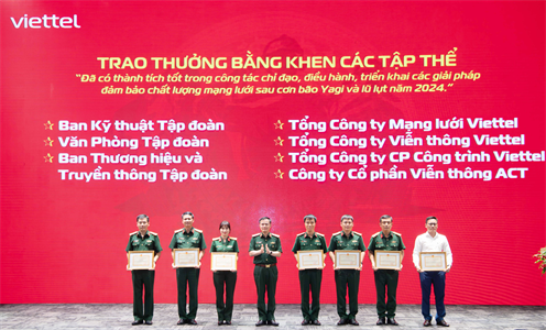 132 tập thể và hơn 500 cá nhân được biểu dương vì nỗ lực chống bão Yagi