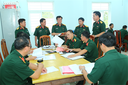 Cục Chính trị Quân khu 7 kiểm tra công tác Đảng, công tác chính trị Bộ CHQS tỉnh Bình Thuận