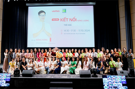 Phụ nữ Viettel “kết nối năng lượng - trẻ hóa bình an”
