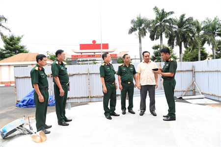Bí thư Tỉnh ủy Long An kiểm tra công trình tượng Đại tướng Võ Nguyên Giáp