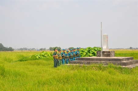 Phên dậu nơi biên giới