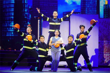 Liên hoan nghệ thuật Múa TPHCM mở rộng lần thứ VIII năm 2024: Đoàn Văn công Quân khu khẳng định tài năng, sức sáng tạo