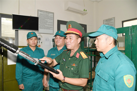 Bộ CHQS tỉnh Long An kiểm tra chất lượng thực hiện mô hình “5S” tại Ban CHQS huyện Cần Giuộc