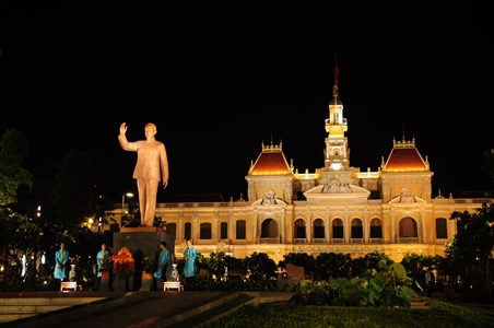 Hồ Chí Minh “Tầm nhìn thời đại”