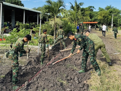 Trung đoàn 4, Sư đoàn 5 tổ chức làm công tác dân vận trên địa bàn đóng quân