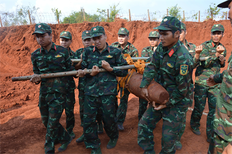 Để không còn nỗi đau do bom đạn