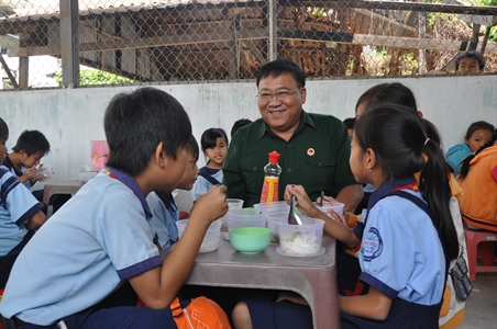 Quán cơm từ thiện của “Ông Tám Diên”