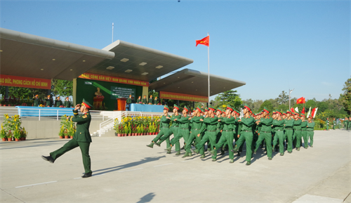 Sư đoàn 9 tiễn quân nhân xuất ngũ và phát động thi đua mừng Đảng, mừng Xuân