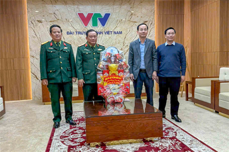 Bộ Tư lệnh Quân khu 7 thăm, chúc Tết các cơ quan báo chí tại Thủ đô Hà Nội