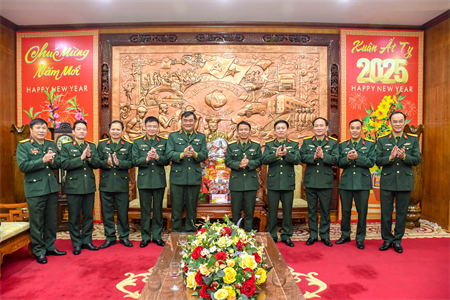 Thiếu tướng Lê Xuân Thế thăm, chúc Tết các đơn vị tại Thủ đô Hà Nội