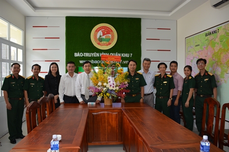 Lãnh đạo Thành uỷ Thành phố Hồ Chí Minh thăm Báo – Truyền hình Quân khu 7