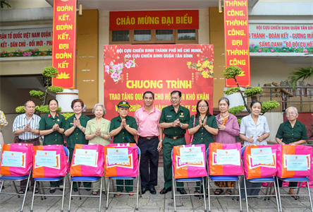 Hội Cựu chiến binh quận Tân Bình tổ chức chương trình “Xuân nghĩa tình – Tết sum vầy”