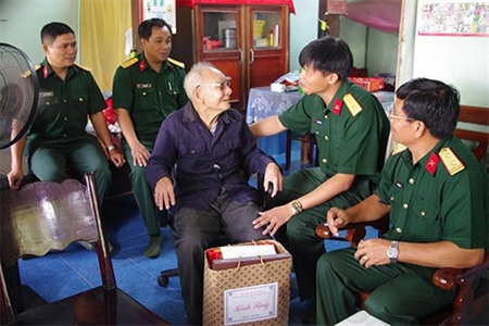 Thực hiện tốt công tác thương binh, liệt sĩ và người có công trong sự nghiệp xây dựng và bảo vệ Tổ quốc