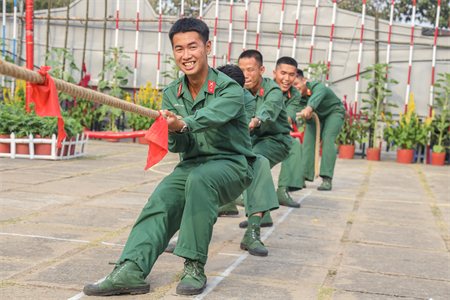 Rộn ràng vui xuân trong Quân đội