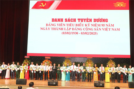 Tỉnh Bình Dương họp mặt kỷ niệm 95 năm Ngày thành lập Đảng Cộng sản Việt Nam
