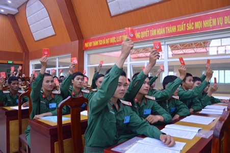 Tiếp nối truyền thống vẻ vang, xây dựng tổ chức Đoàn vững mạnh toàn diện