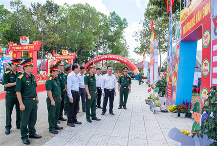 Chủ nhiệm Chính trị Quân khu kiểm tra công tác tổ chức Hội trại tòng quân tại tỉnh Bình Phước