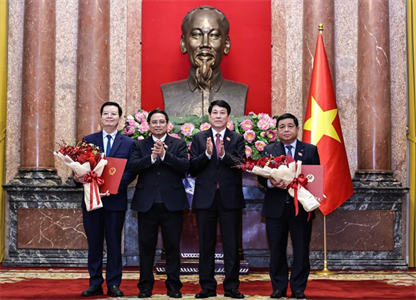 Chủ tịch nước trao quyết định bổ nhiệm 2 Phó thủ tướng và 4 bộ trưởng