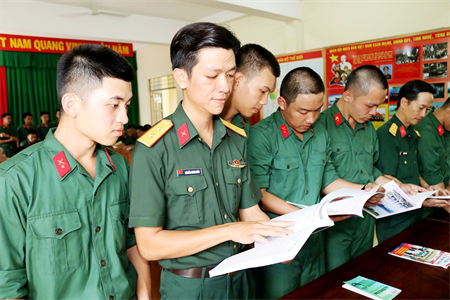 Trung đoàn 6, Bộ CHQS tỉnh Bình Dương giáo dục truyền thống cho chiến sĩ mới