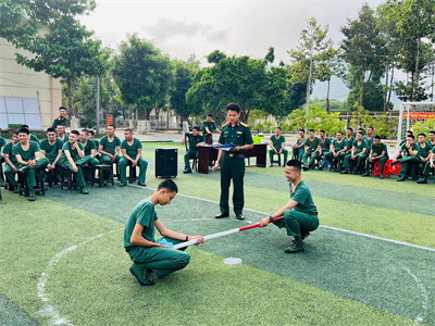 Sôi nổi các hoạt động ngày nghỉ cuối tuần của chiến sĩ mới tại Trung đoàn Minh Đạm