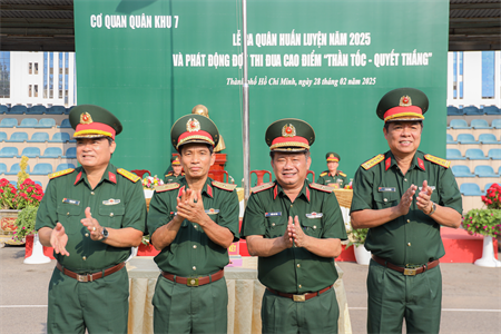 Khối cơ quan Quân khu 7 quyết tâm huấn luyện tốt năm 2025