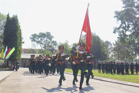 Khí thế ra quân huấn luyện sôi nổi năm 2025 của Trường Sĩ quan Kỹ thuật Quân sự
