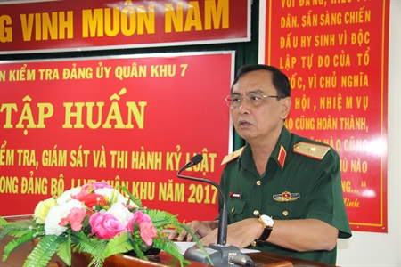 Ủy ban Kiểm tra Đảng ủy Quân khu tổ chức tập huấn công tác kiểm tra, giám sát, thi hành kỷ luật của Đảng trong Đảng bộ LLVT Quân khu.