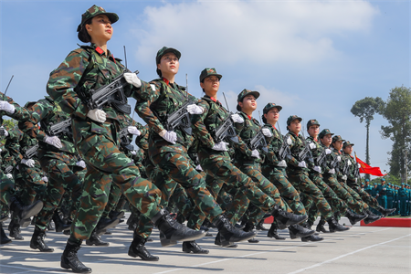 Những “bóng hồng” say sưa huấn luyện cho ngày hội lớn
