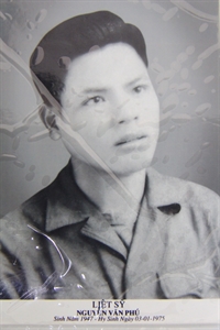 Tìm mộ liệt sỹ Nguyễn Văn Phú (sinh năm 1947). Quê quán: xã Ký Phú, huyện Đại Từ, tỉnh Bắc Thái (cũ) nay là tỉnh Thái Nguyên.