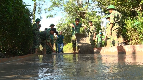Trường Đại học Trần Đại Nghĩa với phong trào “Quân đội chung sức xây dựng nông thôn mới”