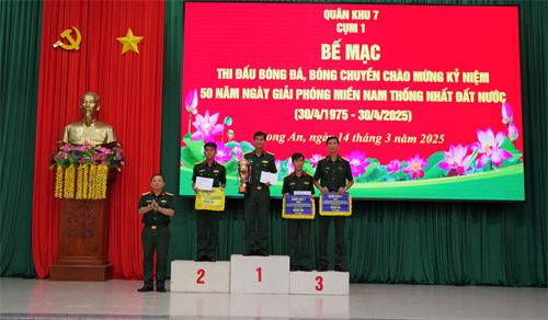 Cụm 1, Quân khu 7 bế mạc giải bóng đá, bóng chuyền chào mừng kỷ niệm 50 năm Ngày giải phóng miền Nam