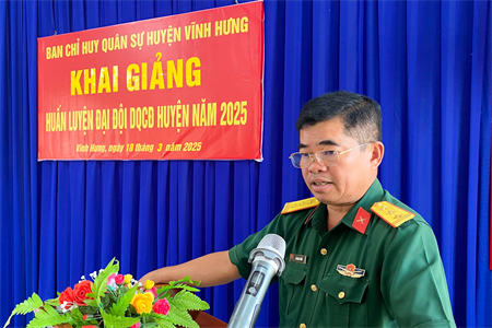 Huyện Vĩnh Hưng khai giảng huấn luyện Đại đội Dân quân cơ động năm 2025