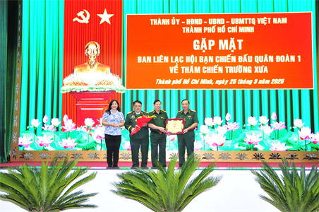 Thành phố Hồ Chí Minh gặp mặt Ban liên lạc Hội bạn chiến đấu Quân đoàn 1