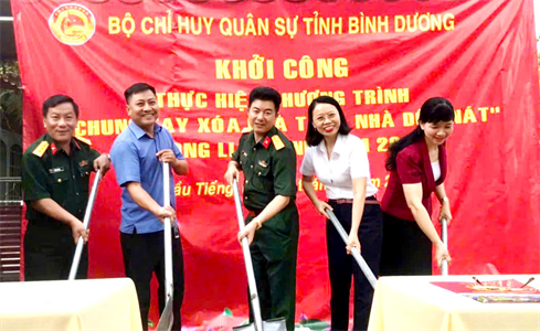 Bộ CHQS tỉnh Bình Dương khởi công thực hiện chương trình xóa “Nhà tạm, nhà dột nát”