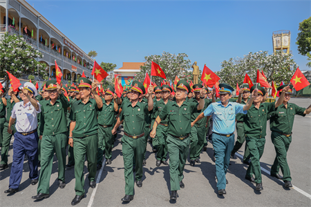 50 năm vang nhịp bước quân hành