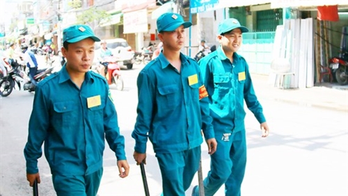 Người giữ bình an khu phố