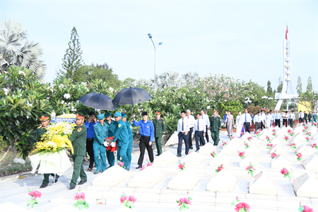 Huyện Tân Trụ tổ chức Lễ truy điệu, an táng hài cốt Liệt sĩ