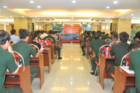 Công ty TNHH MTV Đông Hải
Hội nghị khách hàng mua nhà ở xã hội LLVT Quân khu 7
(Chung cư Đông Hải)