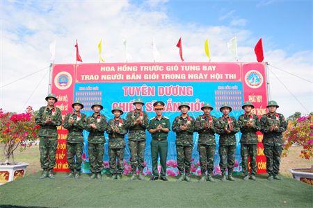 Thi đua lập thành tích chào mừng Đại hội đại biểu Đảng bộ Trung đoàn 4 nhiệm kỳ 2025-2030