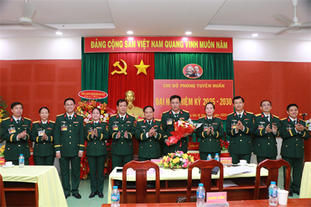 Chi bộ Phòng Tuyên huấn đột phá nâng cao chất lượng tham mưu công tác tư tưởng trong quản lý, giáo dục bộ đội