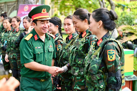 Bộ CHQS tỉnh Bà Rịa - Vũng Tàu tiếp sức các lực lượng huấn luyện tham gia diễu binh, diễu hành