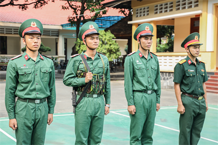 Huấn luyện công tác canh phòng, canh gác