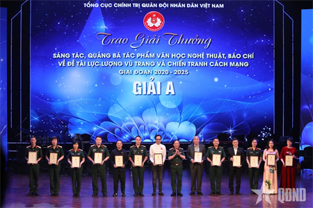 Trao 208 giải về đề tài lực lượng vũ trang và chiến tranh cách mạng